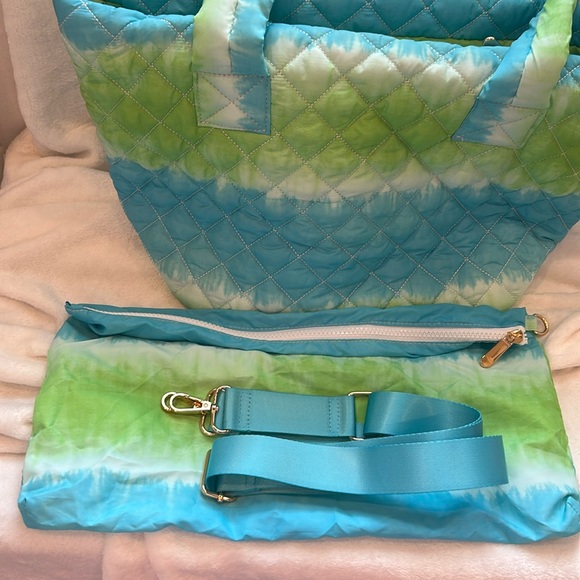 Jill & Ally Zip Top Quilted Tote - Picture 2 of 7